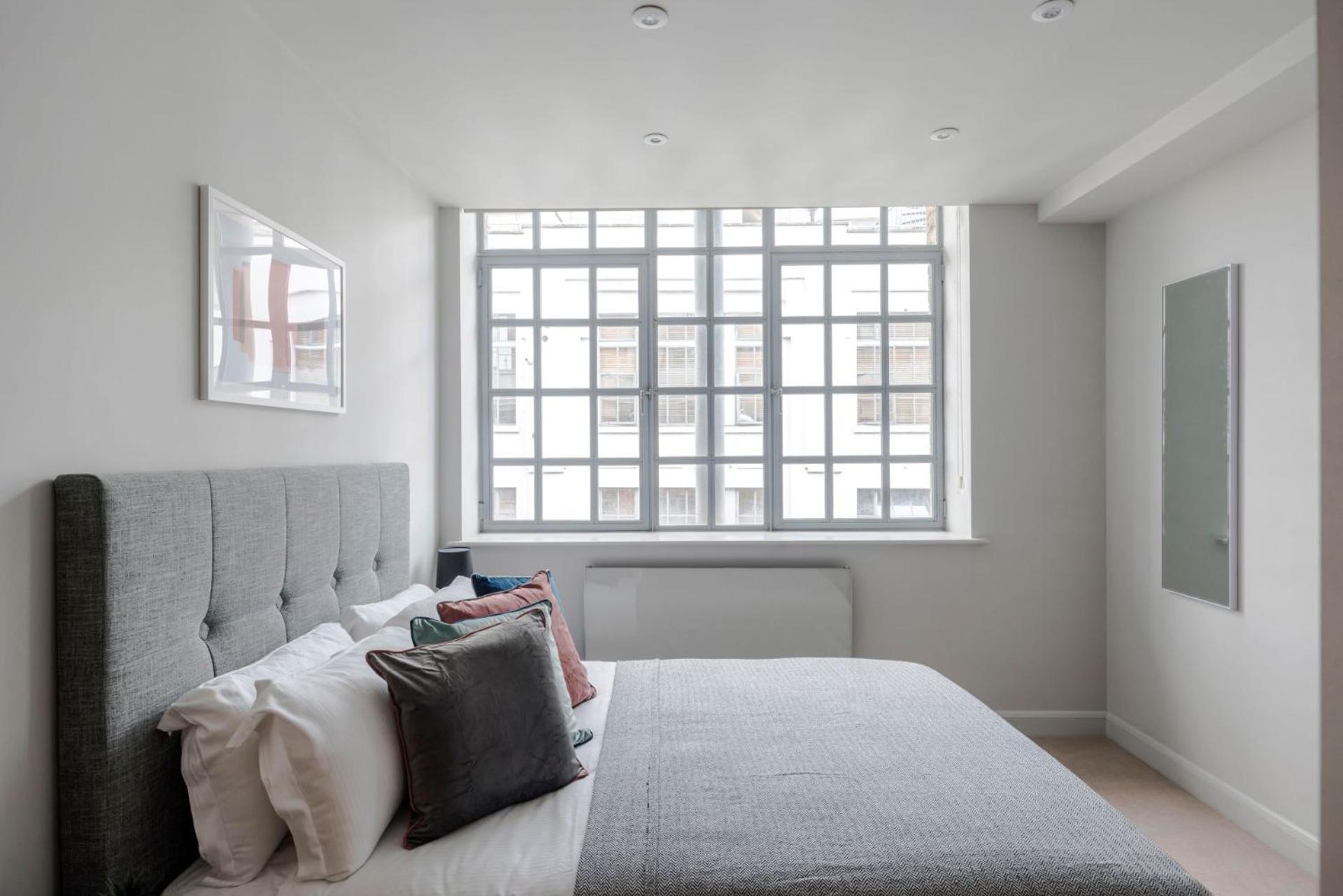 London'S Calling - Farringdon - By Frankie Says Exterior foto
