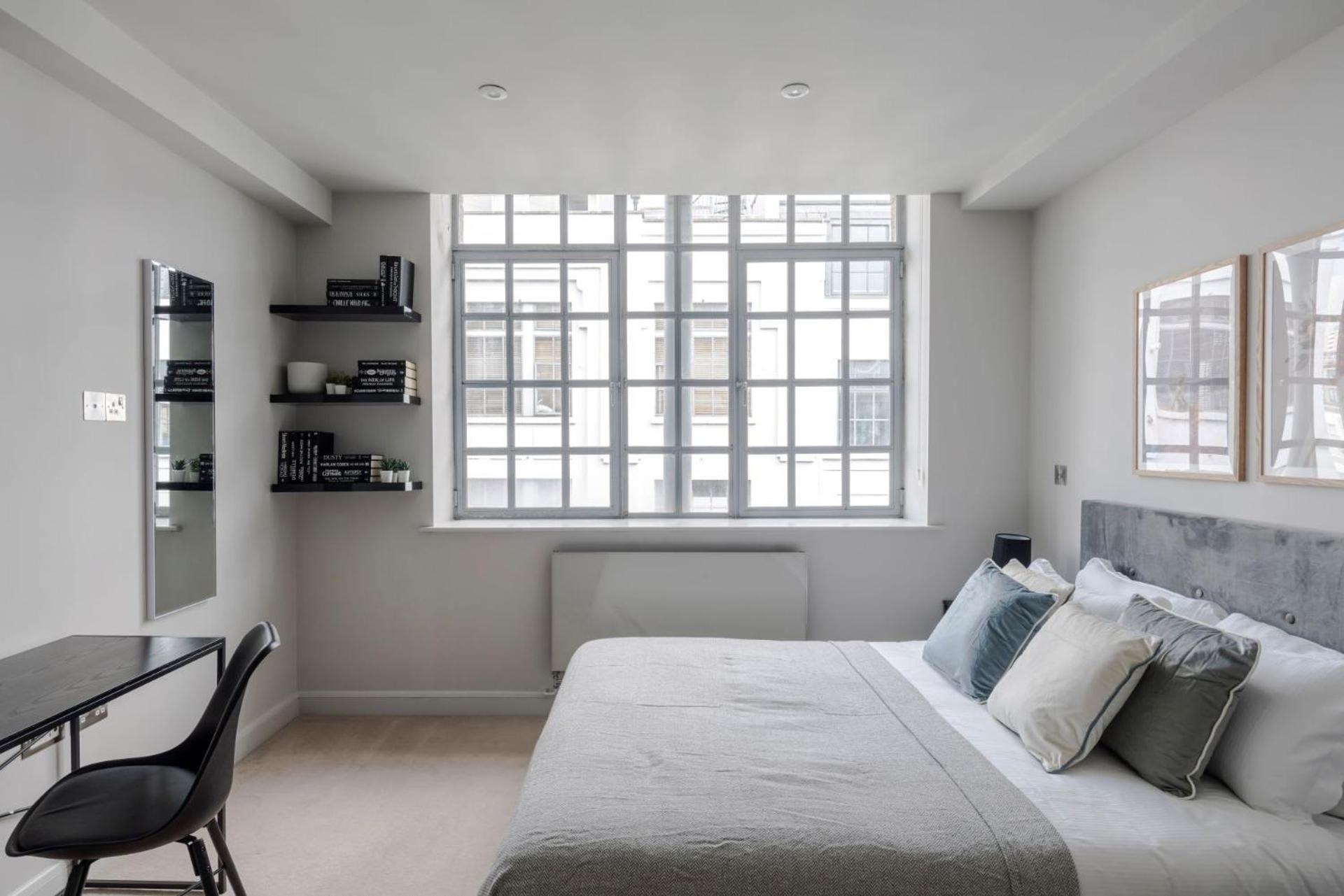 London'S Calling - Farringdon - By Frankie Says Exterior foto